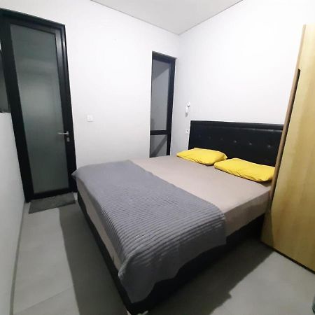 Oyo Life 92770 Cozy Puri 22 Otel Cakarta Dış mekan fotoğraf