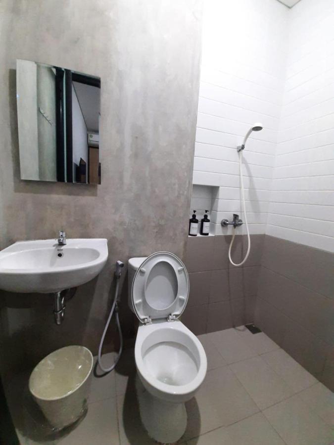 Oyo Life 92770 Cozy Puri 22 Otel Cakarta Dış mekan fotoğraf