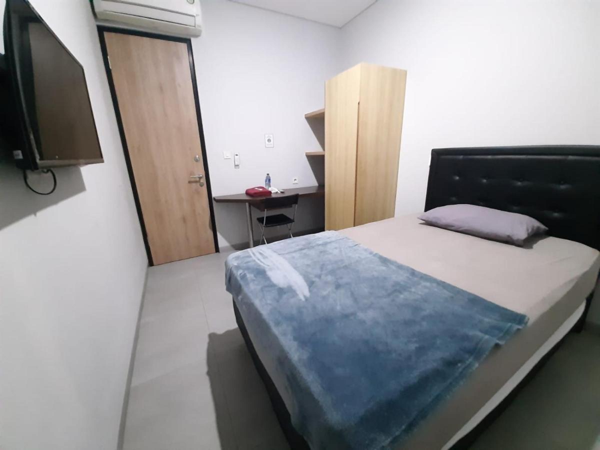 Oyo Life 92770 Cozy Puri 22 Otel Cakarta Dış mekan fotoğraf