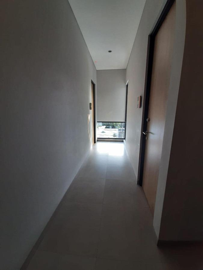 Oyo Life 92770 Cozy Puri 22 Otel Cakarta Dış mekan fotoğraf
