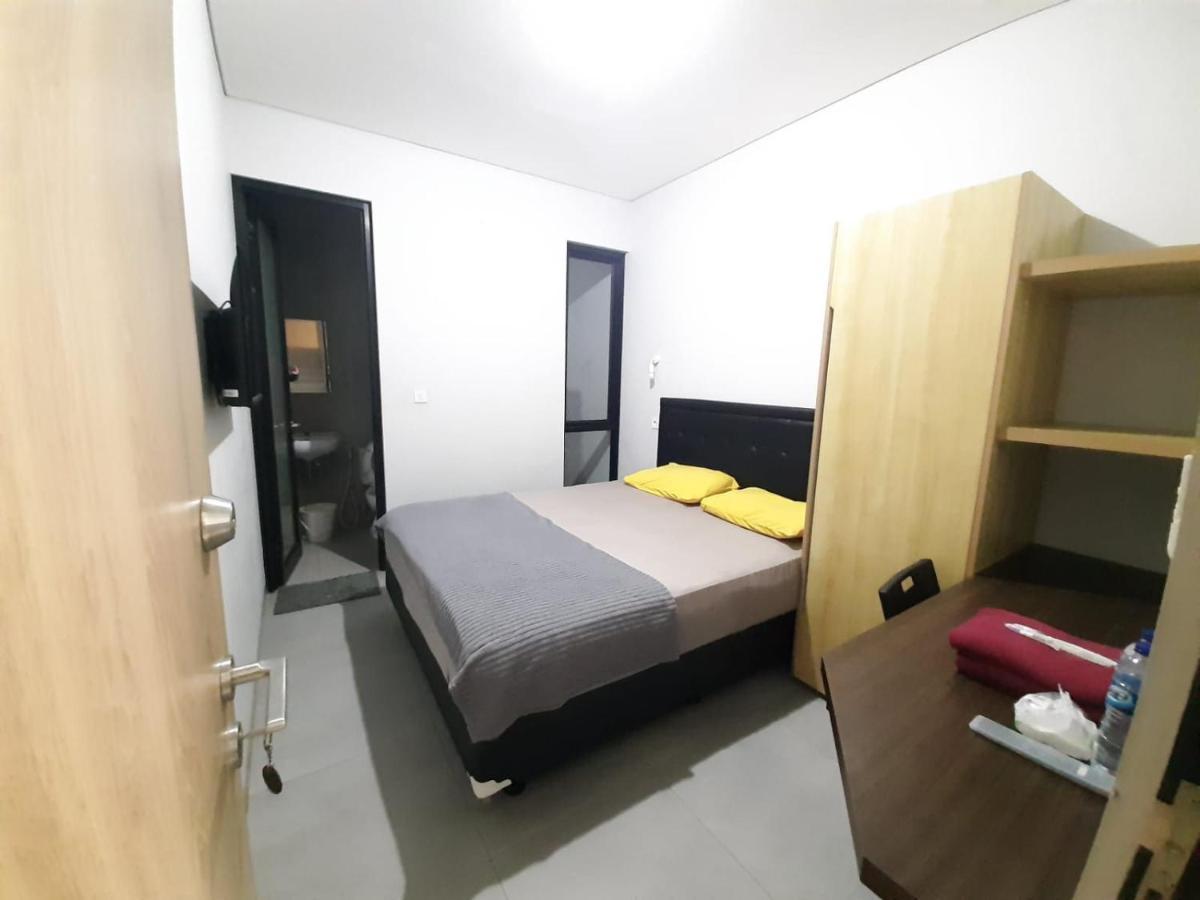 Oyo Life 92770 Cozy Puri 22 Otel Cakarta Dış mekan fotoğraf
